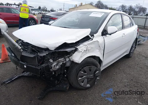 2019 Kia Rio S z USA, uszkodzony, nr VIN 3KPA24AB1KE241355